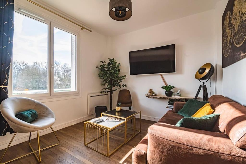 La "Taniere" Pour 6 Personnes Apartment Isles-sur-Suippe Екстериор снимка