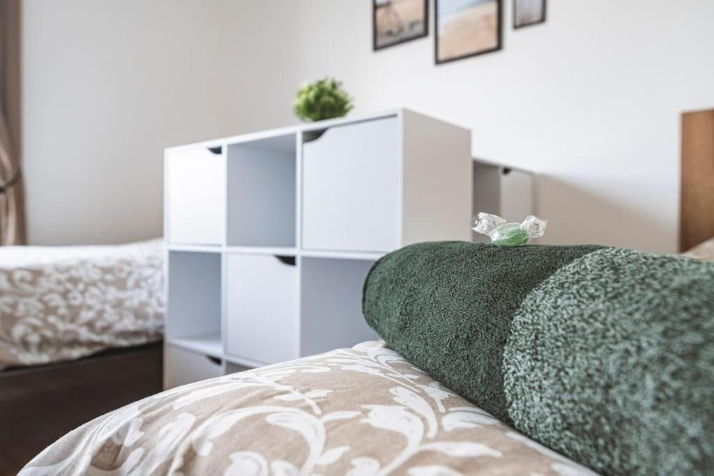 La "Taniere" Pour 6 Personnes Apartment Isles-sur-Suippe Екстериор снимка
